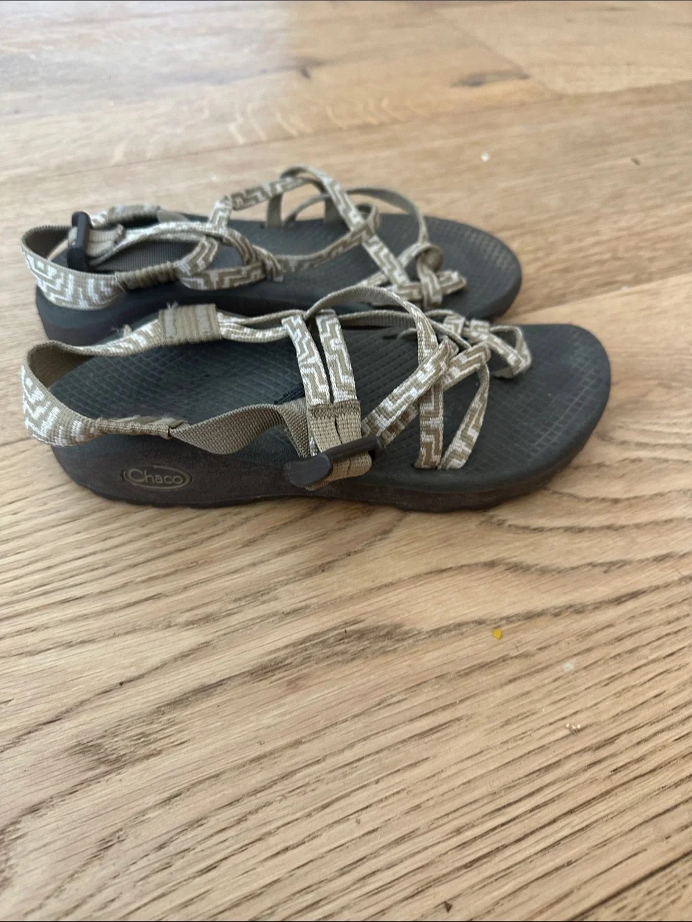 Chaco ZX2 Classic Sandal kids in Black and Tan Pattern size 5